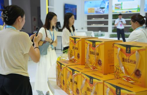 潼南味道香飄西洽會 21家企業攜特色產品共展未列明居民服務業風采